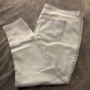 Rue21 Light Wash Jegging